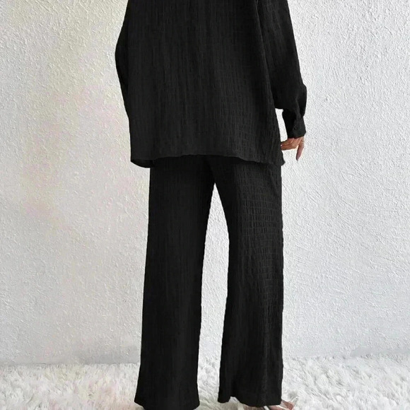 Black Casual Women's Solid Drop Shoulder Shirt & Wide Leg Pants - Picture 2 of 6